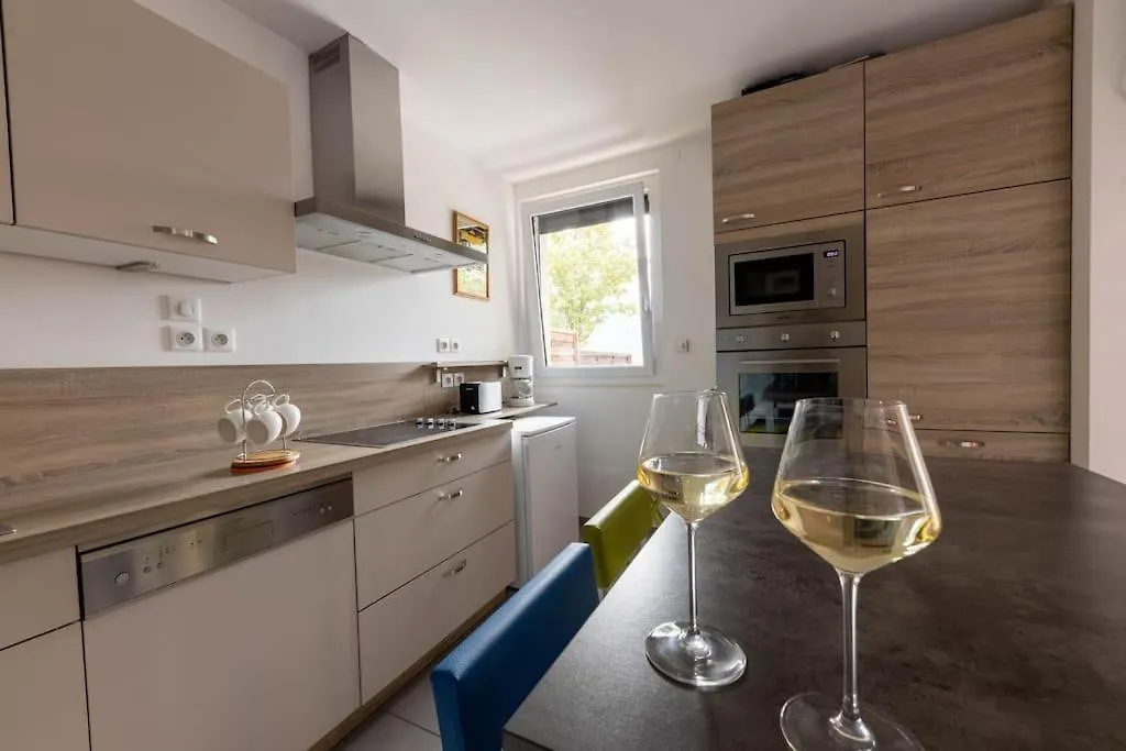 Pavillon Douillet Avec Vue Sur Lac Apartment Chorges